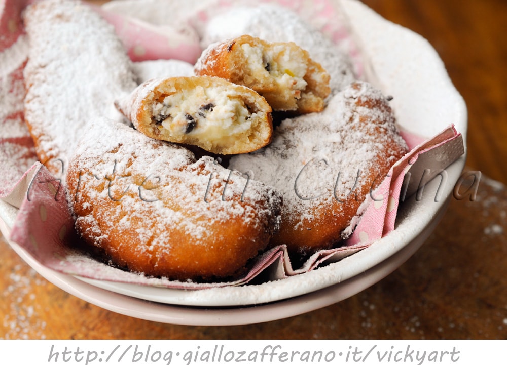 Siciliaanse cassatelle met ricotta zoetigheden van Carnaval
