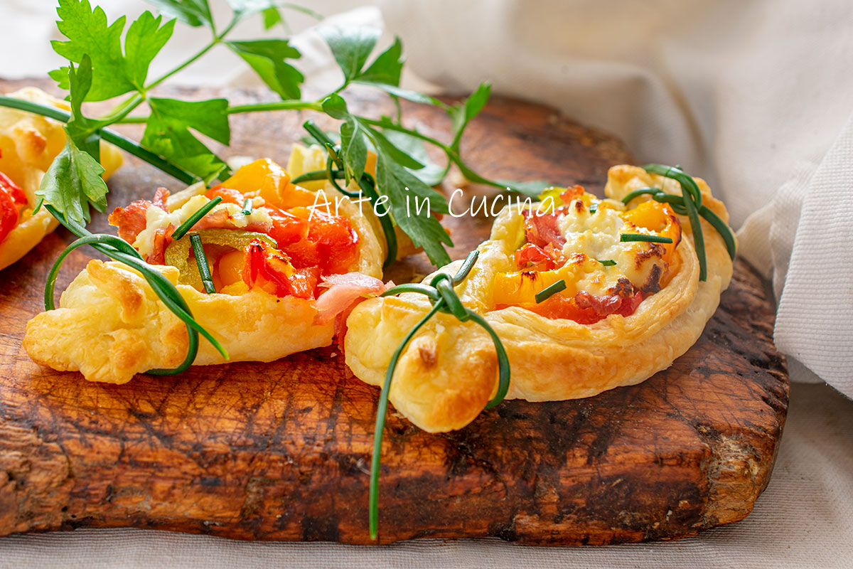 Snoepjes met bladerdeeg en paprika’s