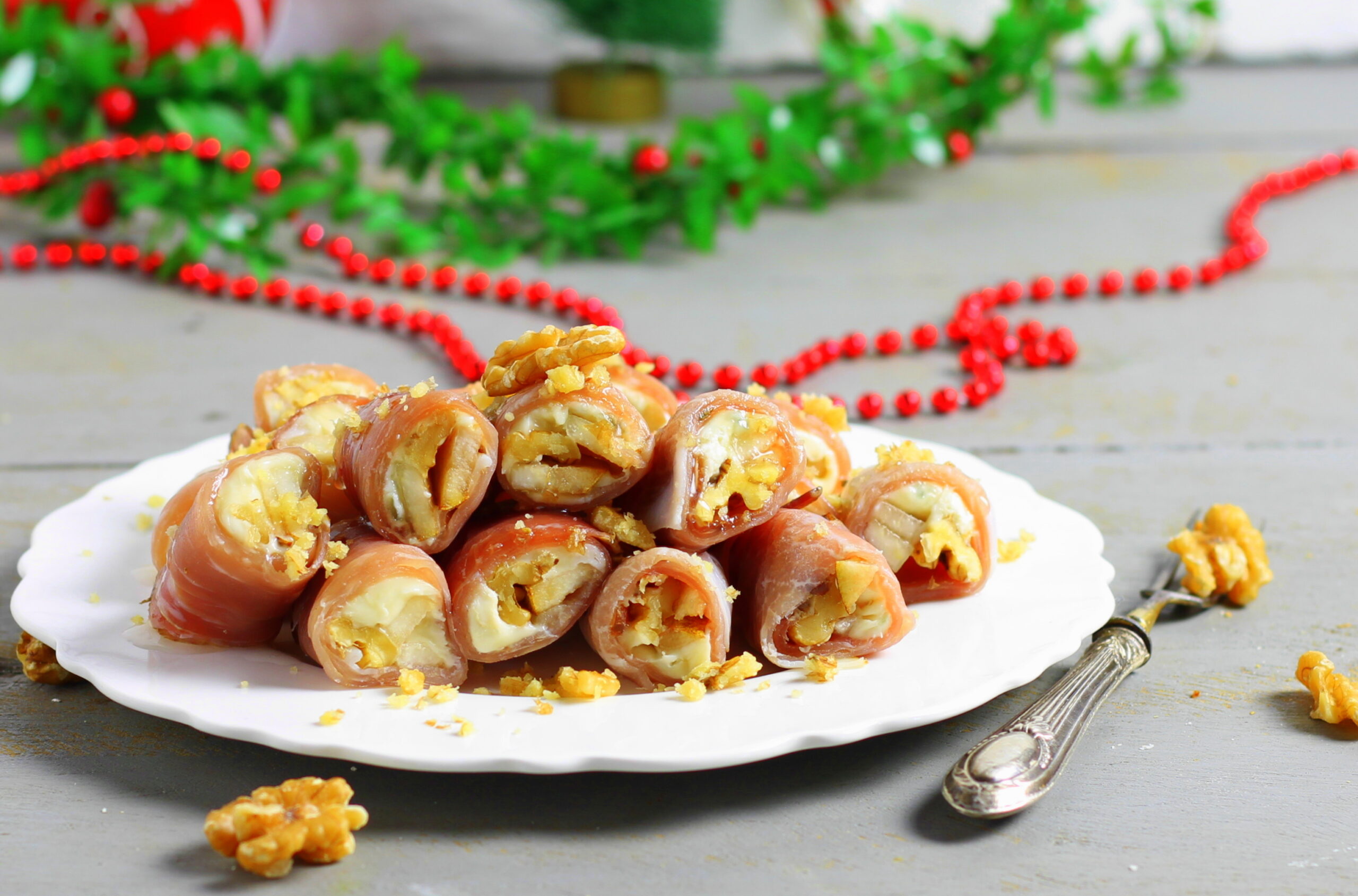 Spekrolletjes met gorgonzola en peer