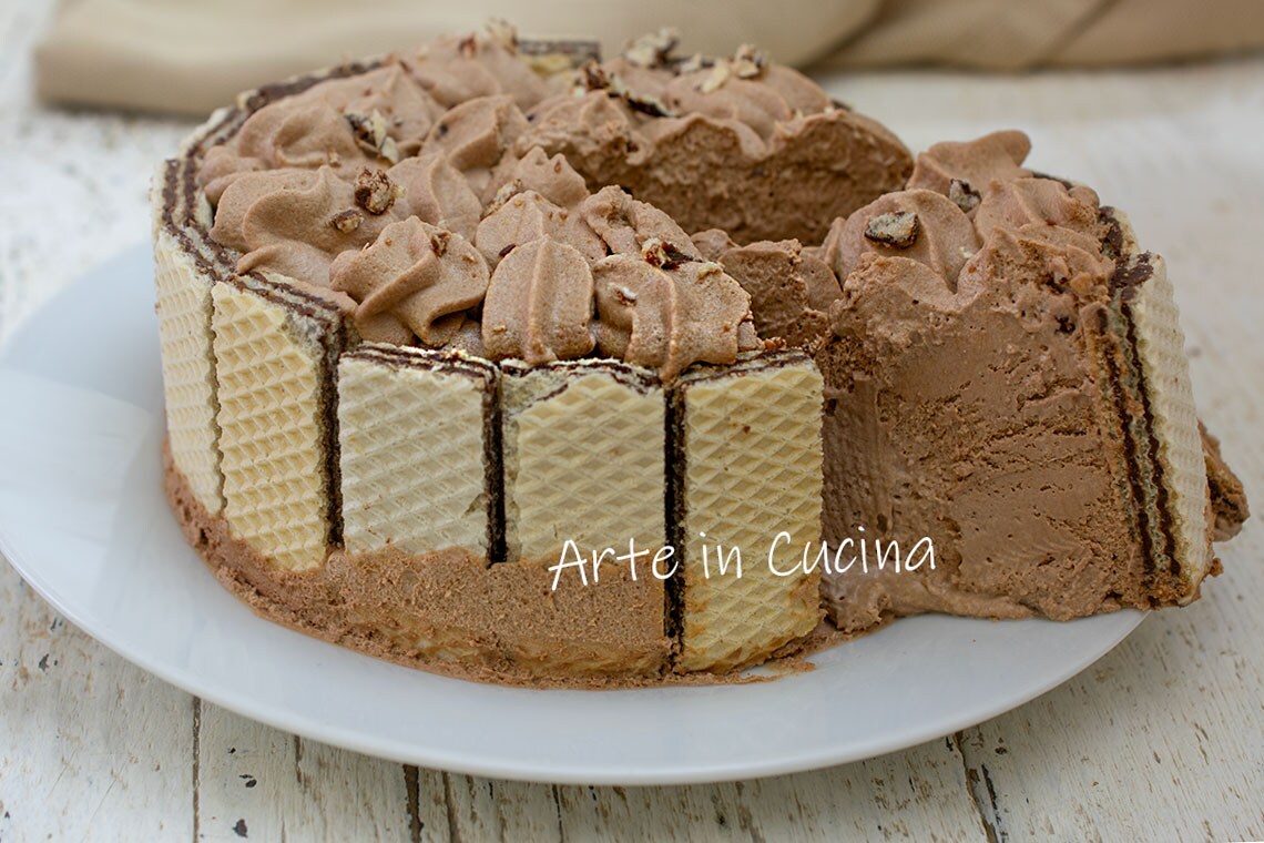 GEKOELDE CHOCOLADETAART