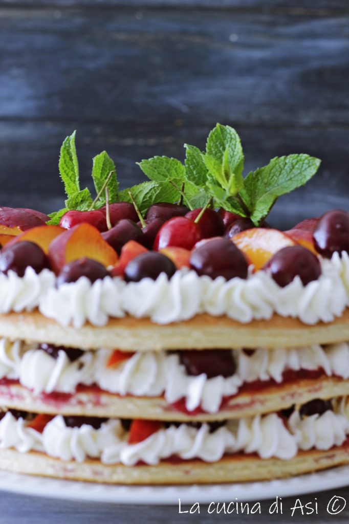 taart-met-mascarponecreme-perziken-kersen