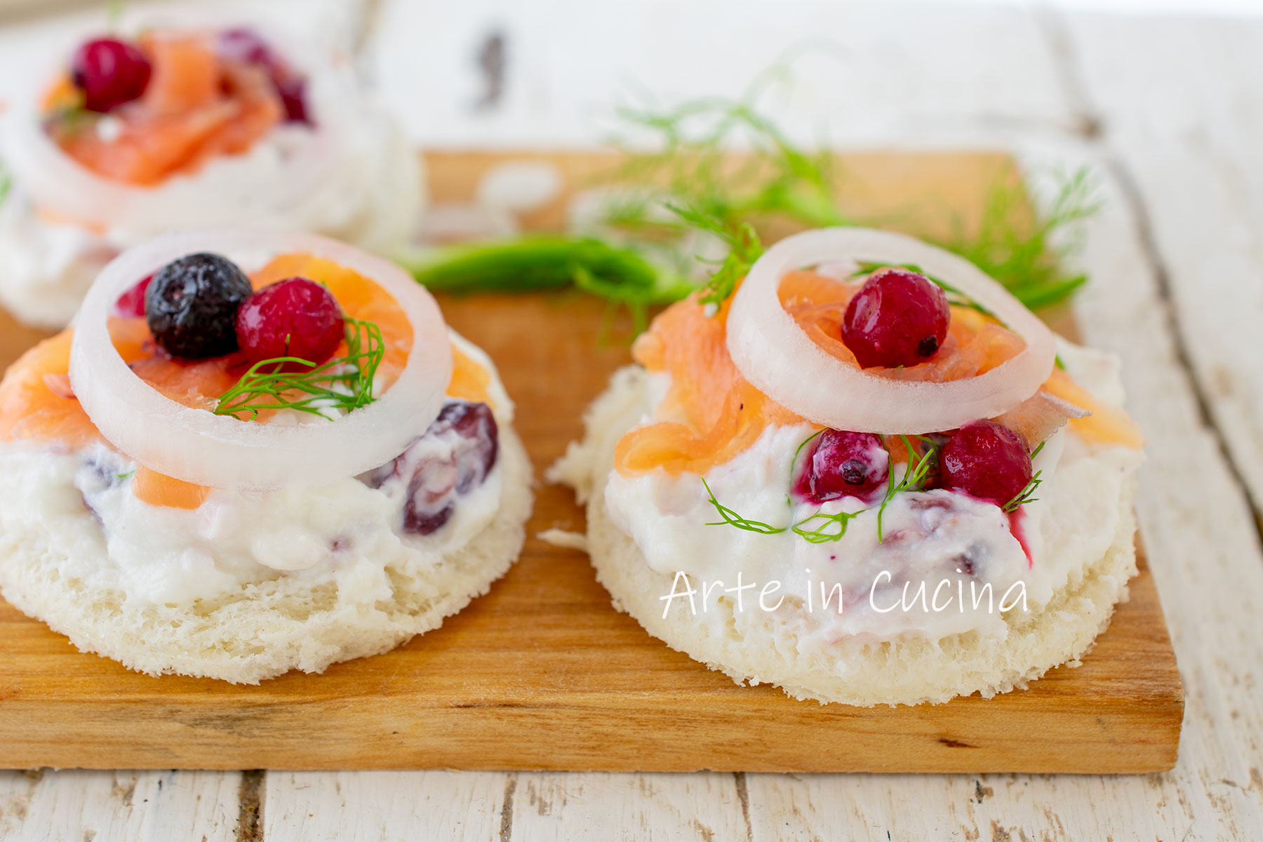 Tartines met zalm en kaas