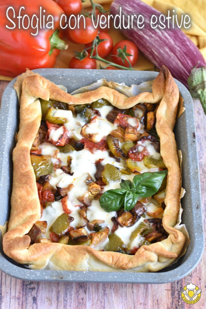 v_ bladerdeeg met zomergroenten en mozzarella snelle recept gevuld bladerdeeg rustieke zomertaart met aubergines paprika's il chicco di mais