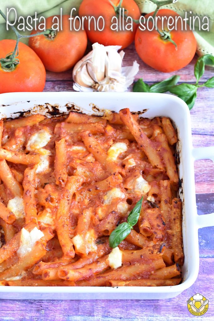 v_ gebakken pasta alla sorrentina timballo van ziti met tomaat en mozzarella smakelijk, makkelijk en snel recept il chicco di mais