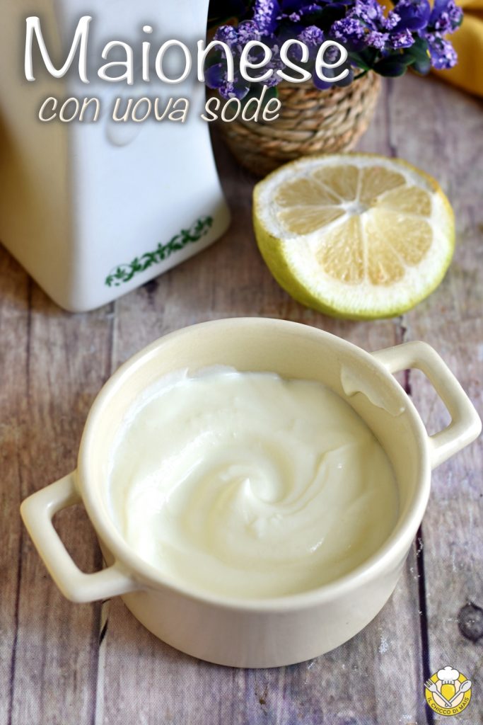 v_ mayonaise met hardgekookte eieren lichte recept met weinig olie en Griekse yoghurt klaar in 10 minuten de maïskorrel