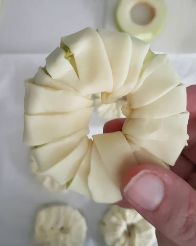 appelringen met bladerdeeg