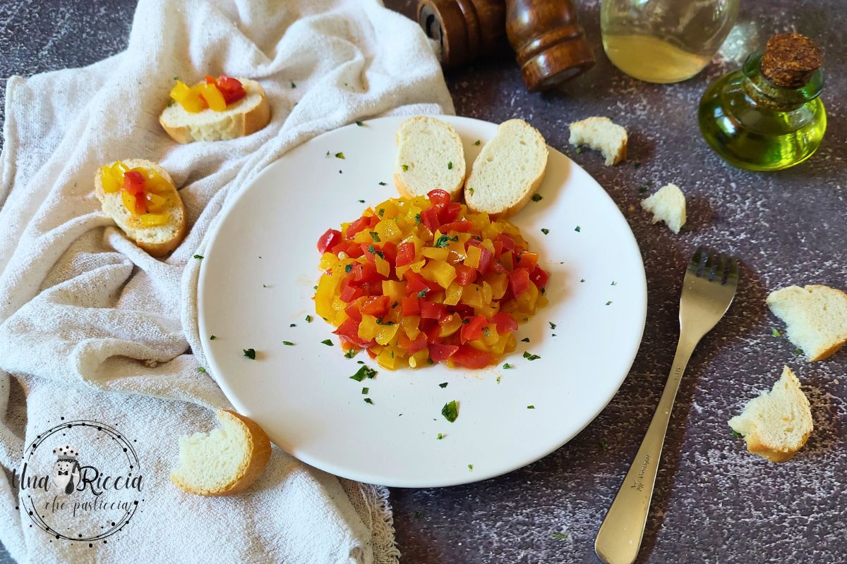 Zoete en zure paprika’s, het snelle bijgerecht met een zomergroente