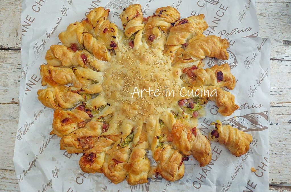 BLAADERDEEG ZONNEBLOEM met SPEK en courgettes