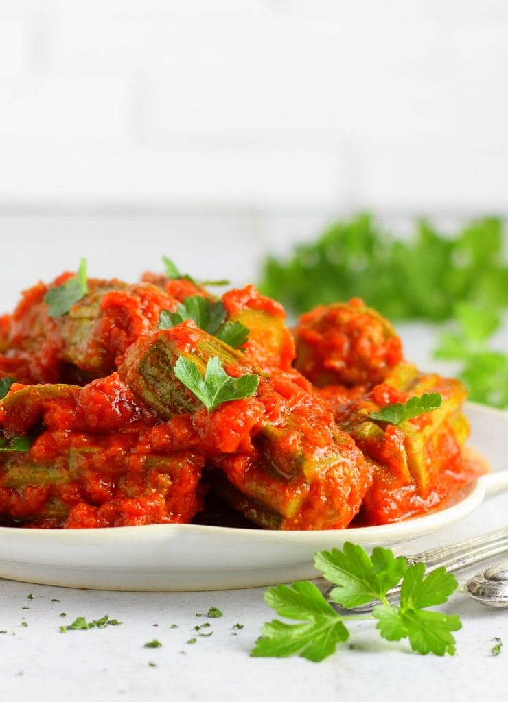 Gevulde Romeinse courgettes met vlees en tomaat