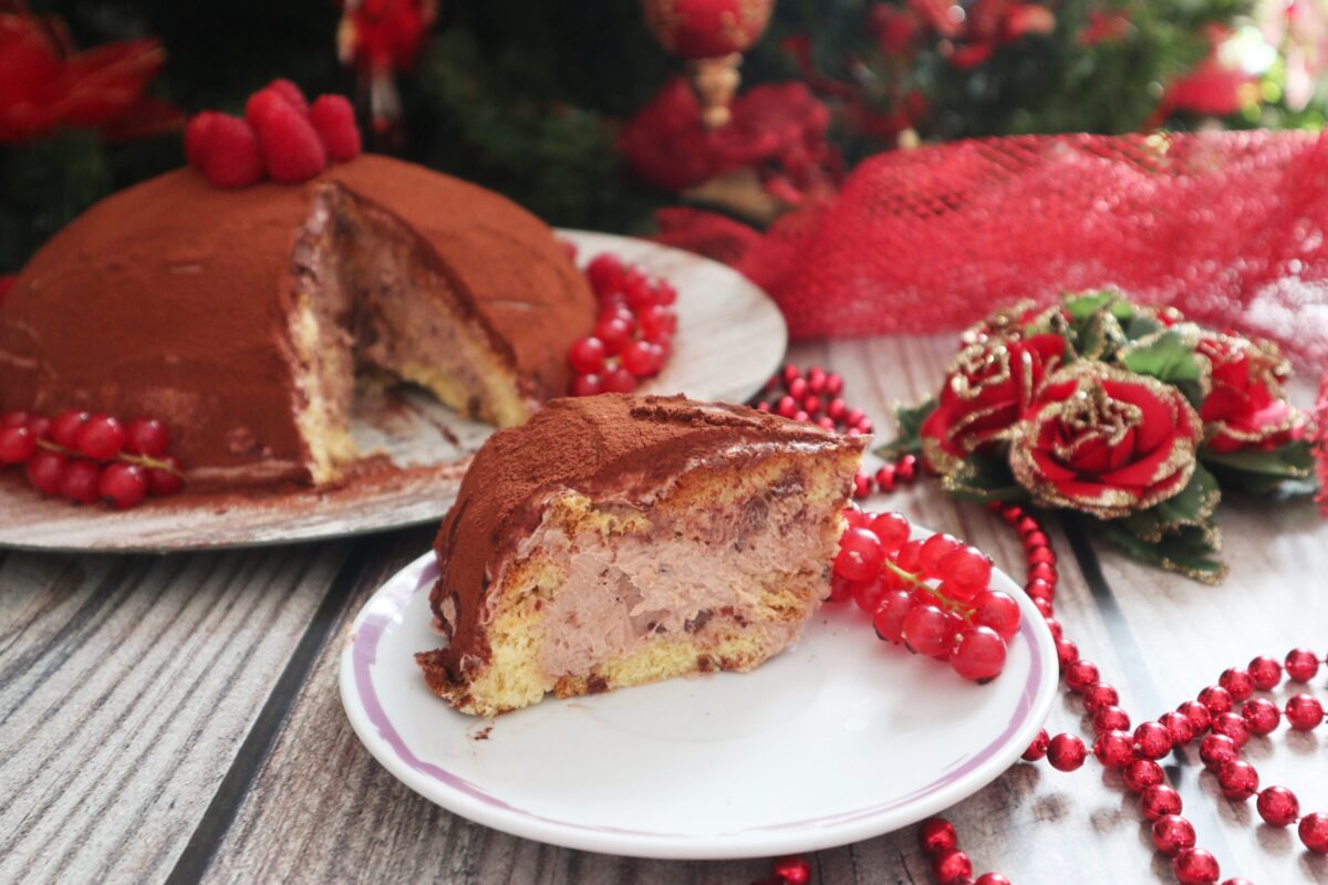 Kerstzuccotto met pandoro
