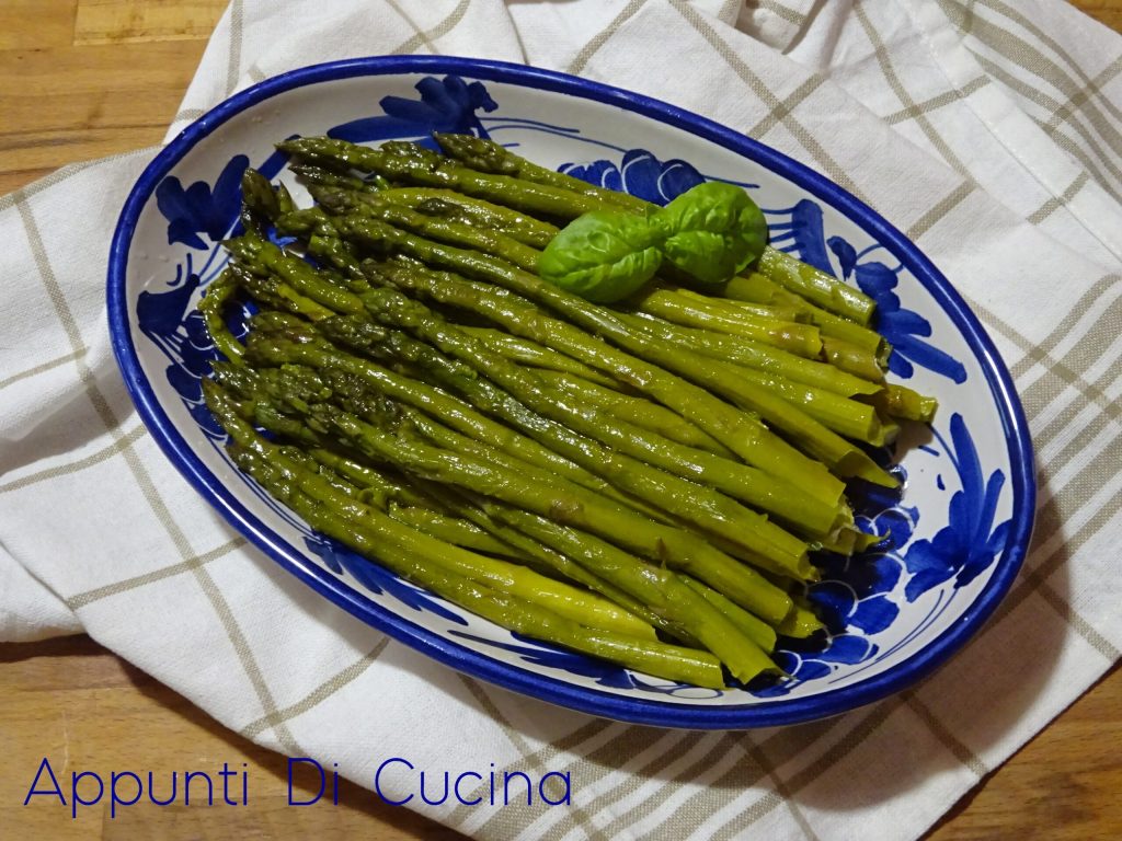 Asperges olie zout en peper