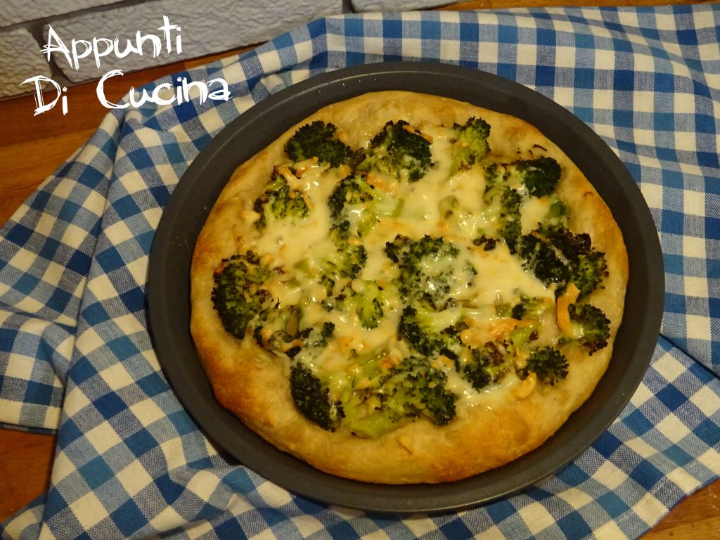 Focaccia broccoli en gerookte scamorza
