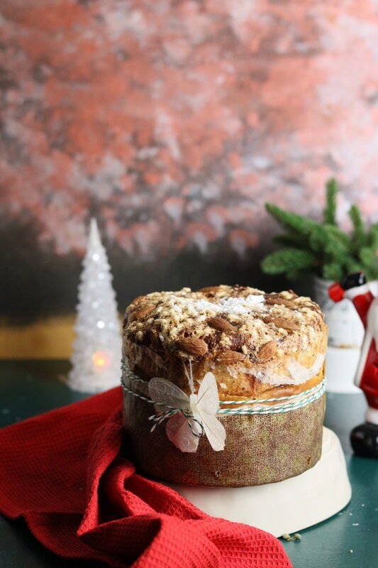 PANETTONE MET ÉÉN BESLAG DAT IN ENKELE UREN KLAAR IS