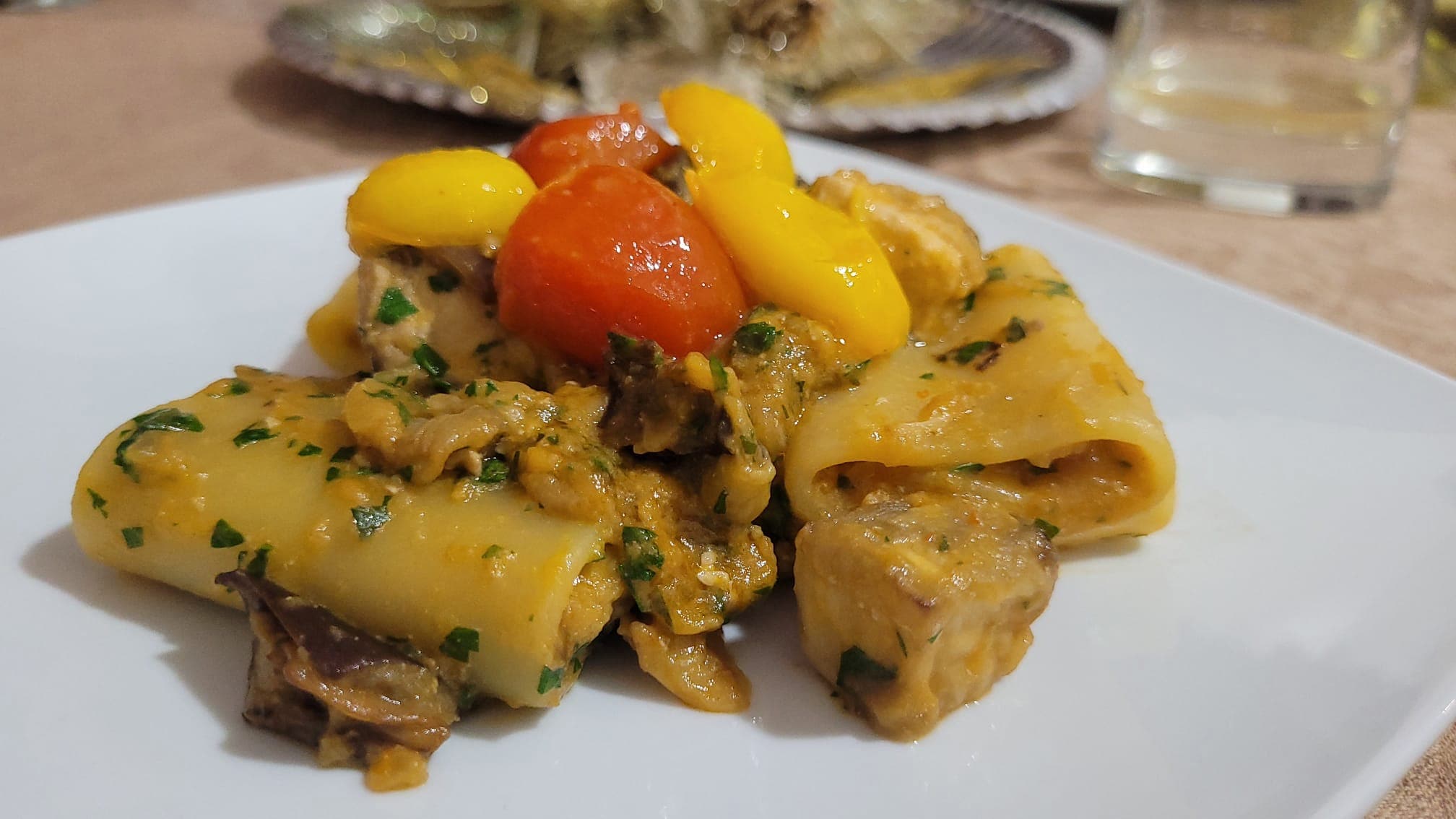 Paccheri met Zwaardvis en Aubergines in de Airfryer