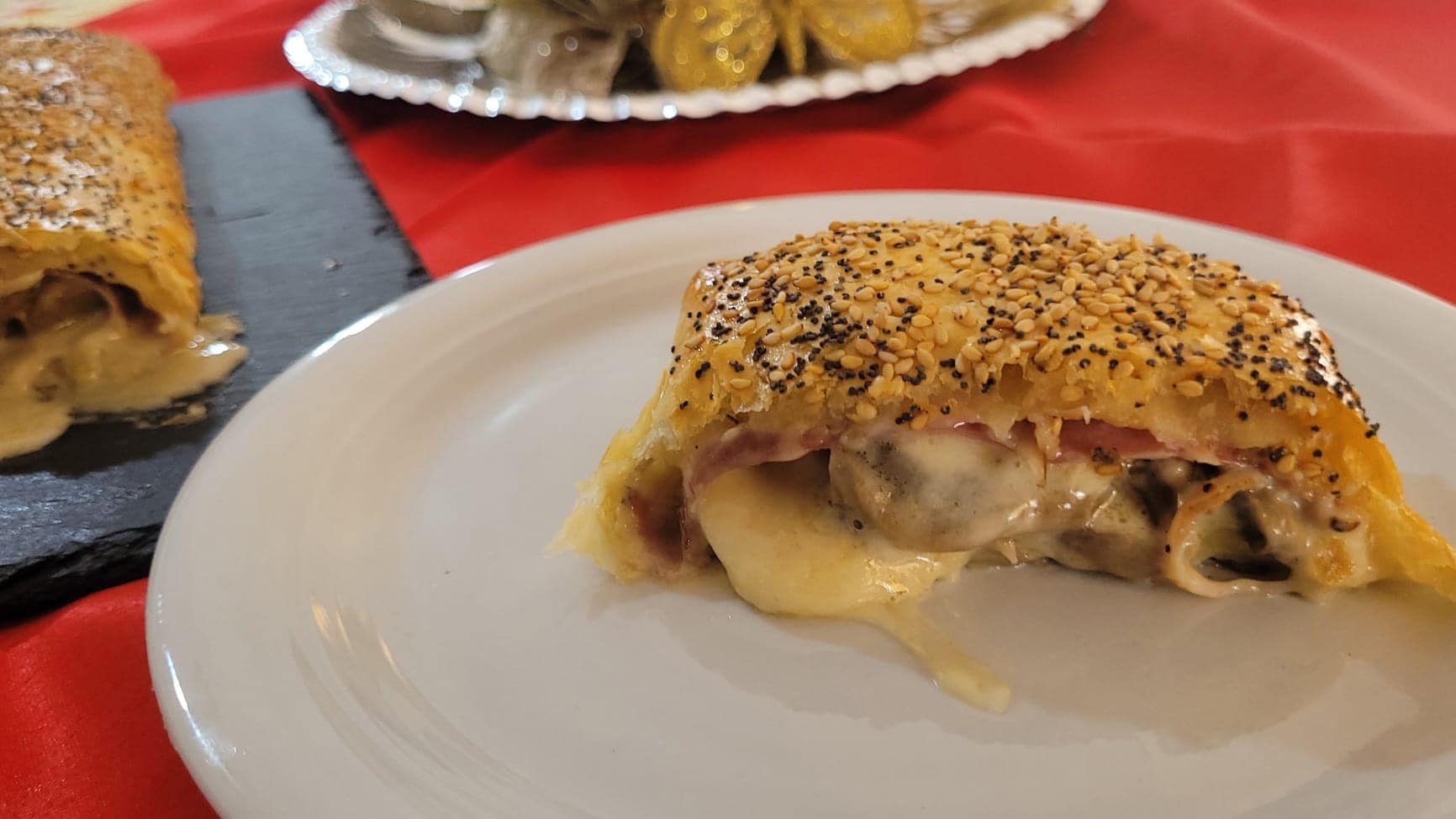 Rol met Champignons, Speck, Brie en Crescenza