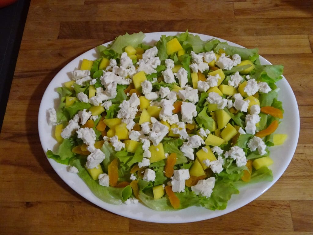 Salade met mango en feta