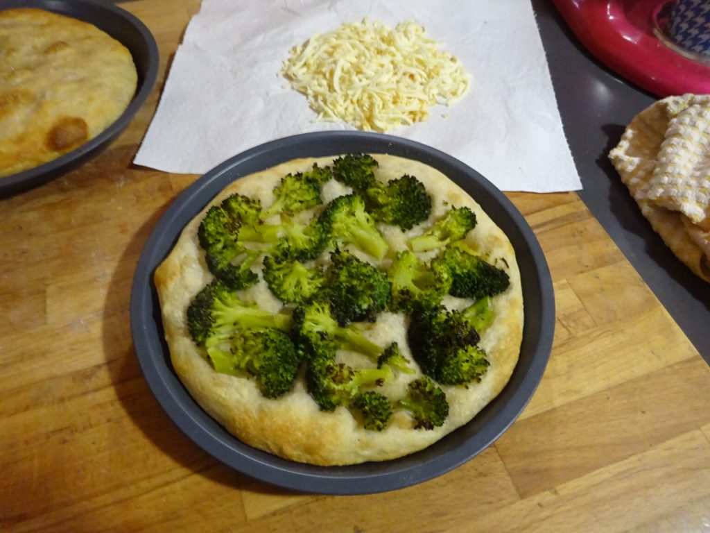 Focaccia broccoli en gerookte scamorza