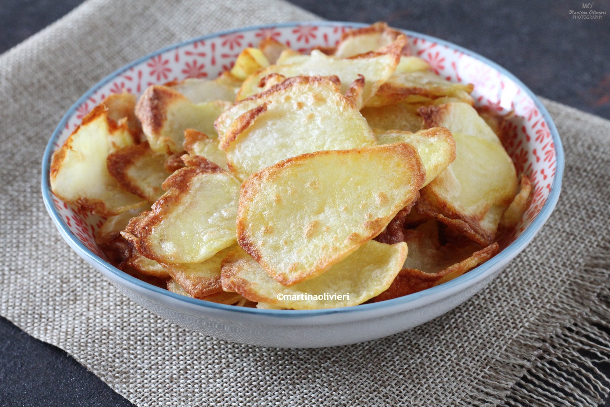 Aardappelchips uit de oven of airfryer