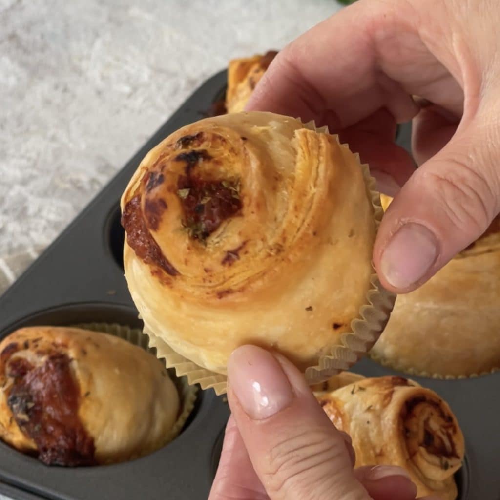 bladerdeegrolletjes met pizzaiola