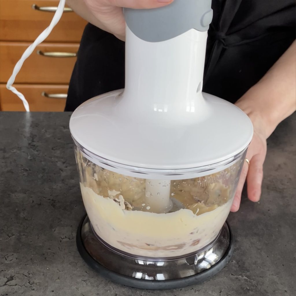 Cherrytomaten met tonijnsaus