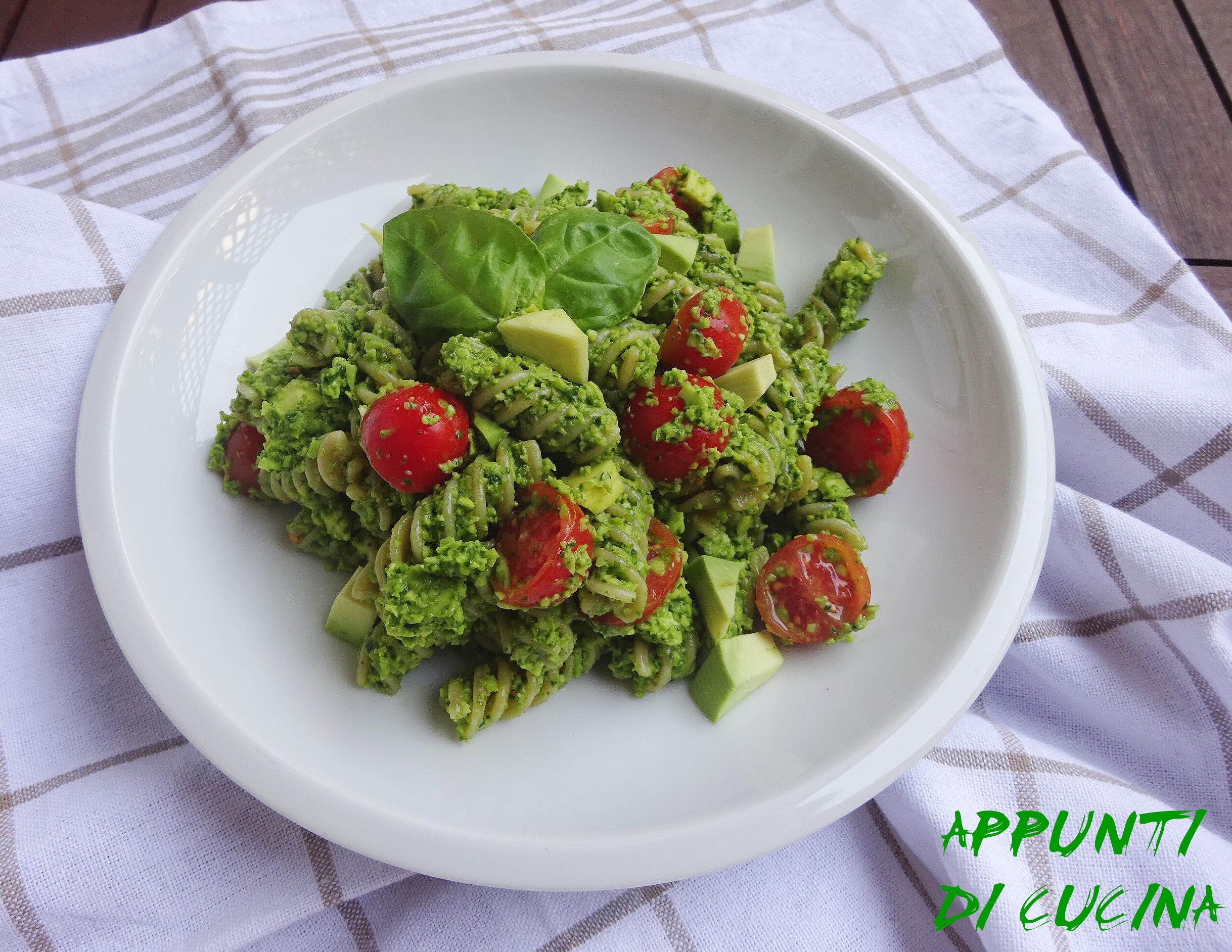 VOLKOREN FUSILLI MET AVOCADOPESTO