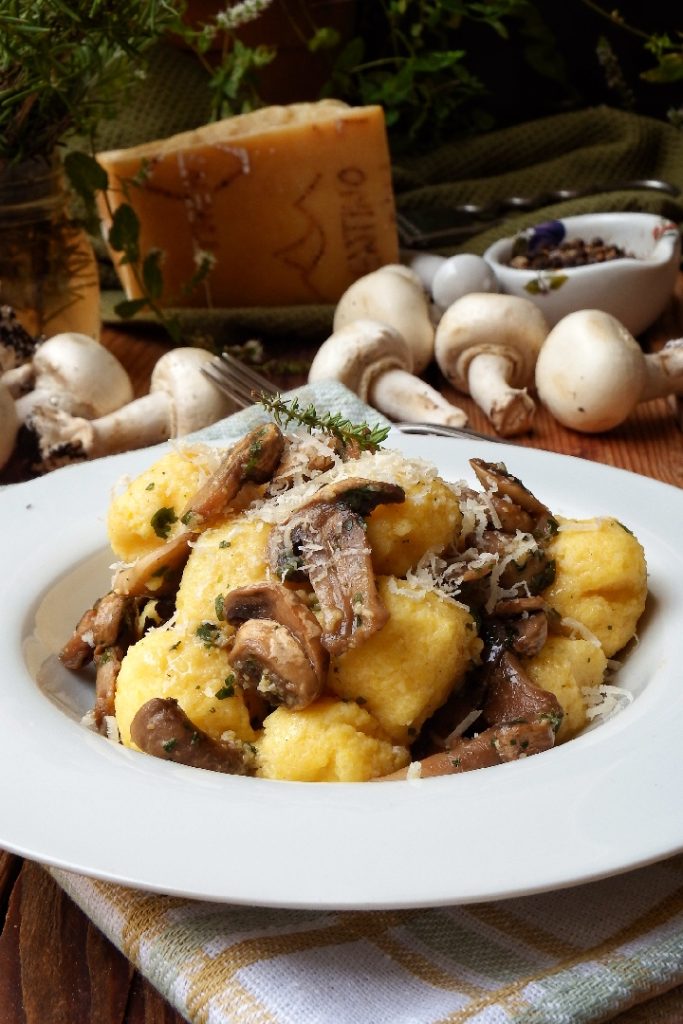 Polenta gnocchi met champignons