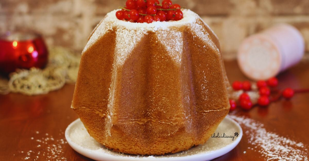 Makkelijke pandorocake: het snelle recept om te maken in de pandorovorm