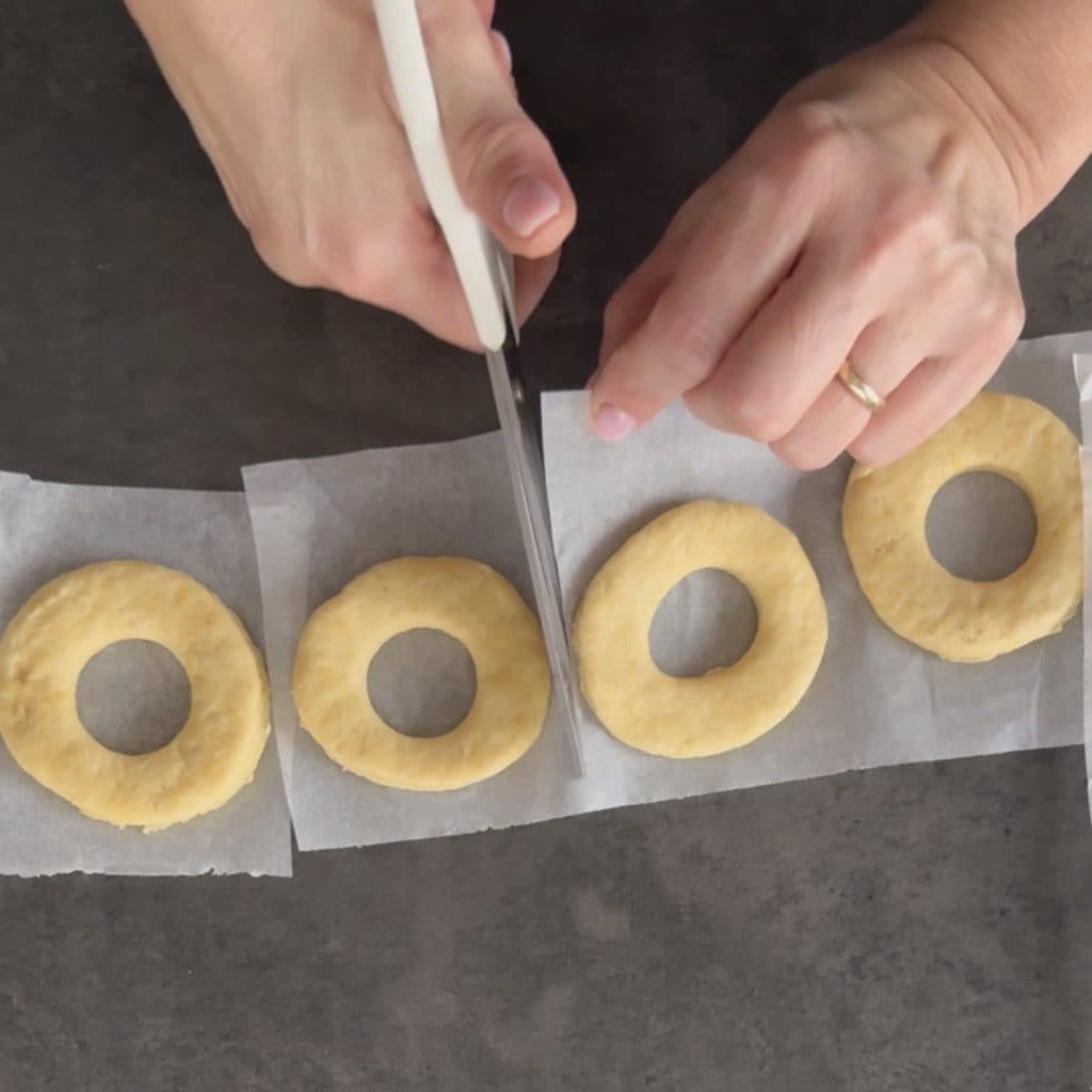Gebakken aardappel donuts