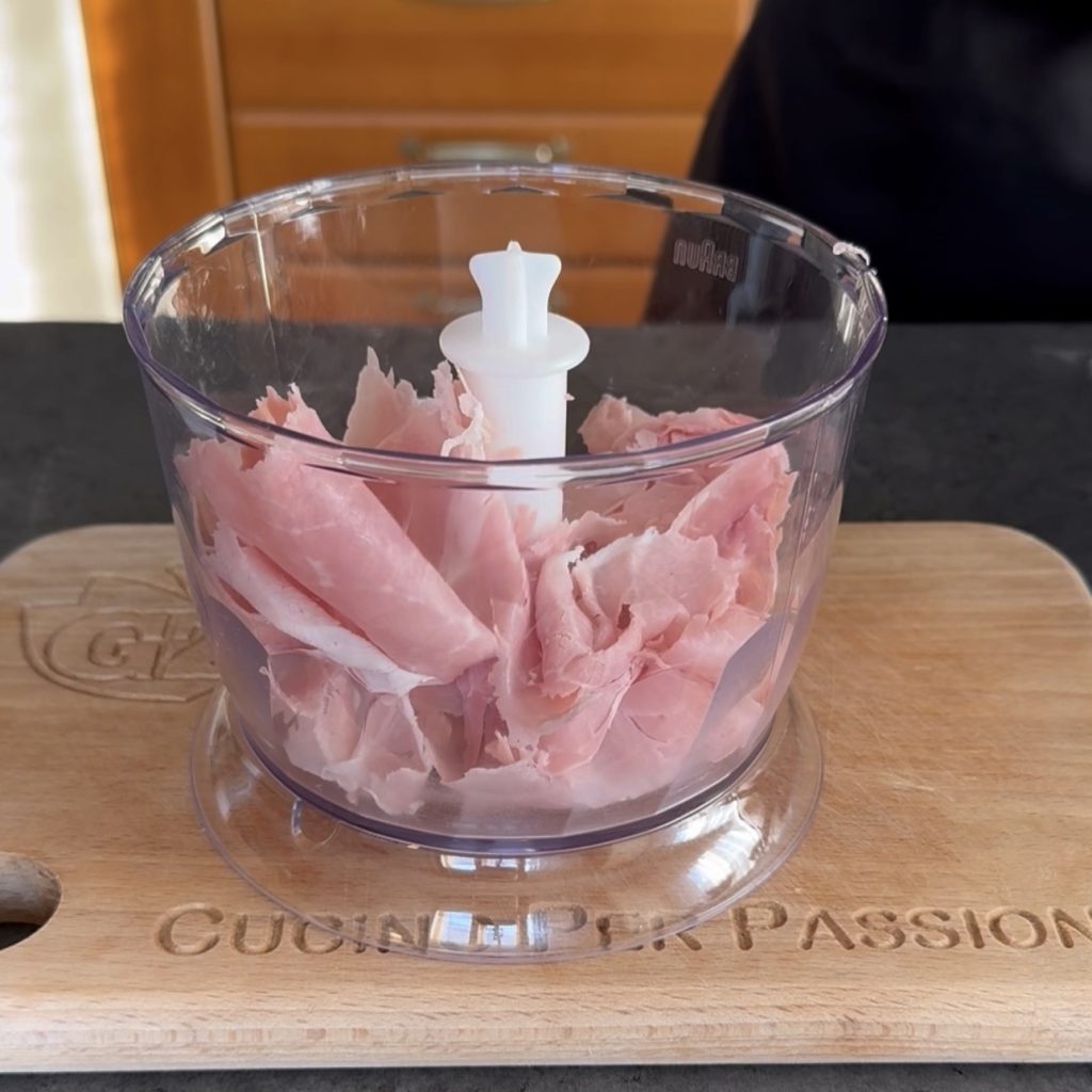 Gevulde en gebakken witbrood sterren