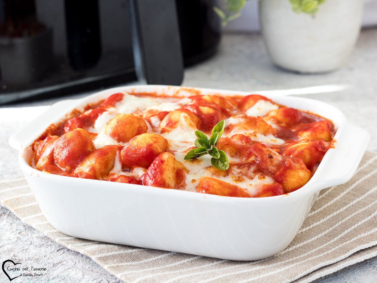 GNOCCHI ALLA SORRENTINA in heteluchtfriteuse