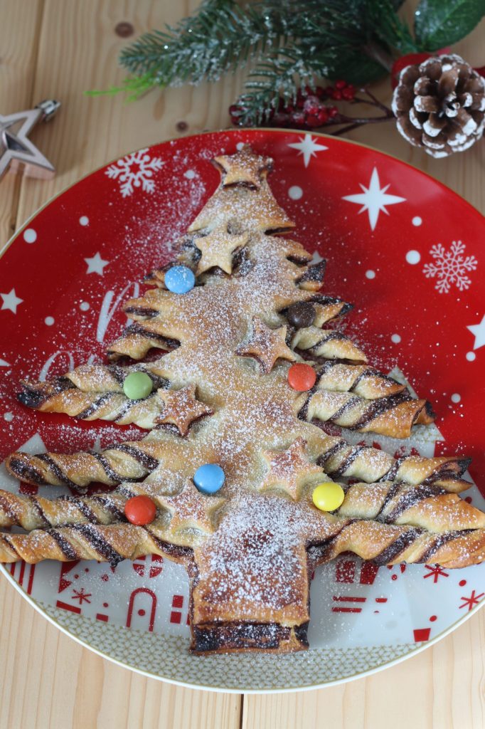 kerstboom van bladerdeeg met Nutella
