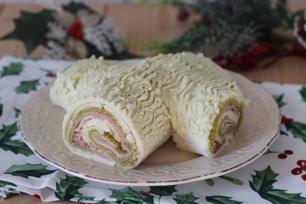 kerststronk met pesto ham en provola