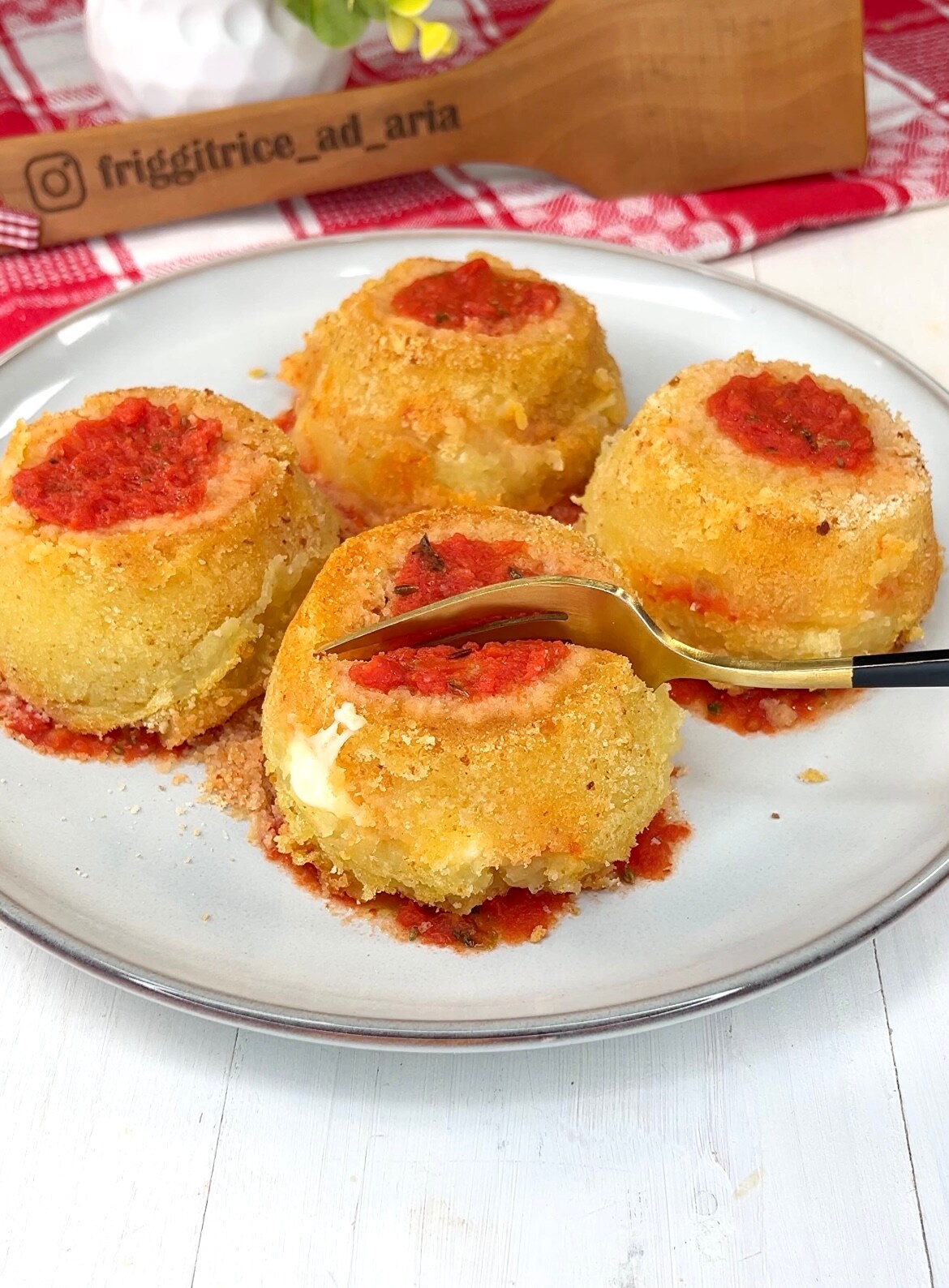 Aardappeltaartjes op pizzaiola wijze in de airfryer