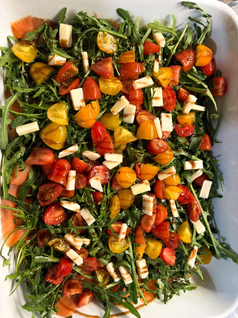 ZALM MET RUCOLA KERSENTOMATEN EN PARMEZAAN SUPER SNEL