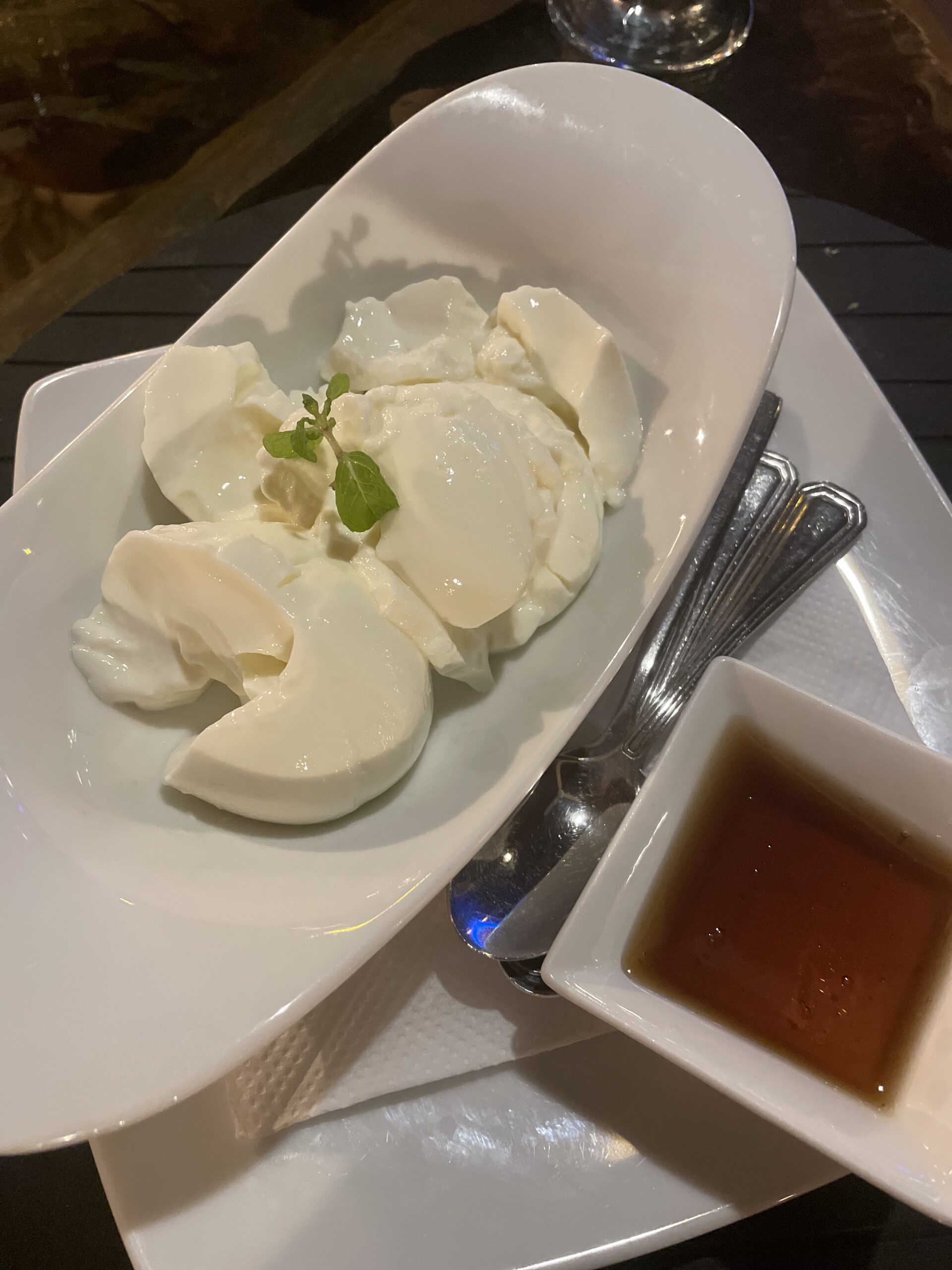 Mee kiri, de gefermenteerde wrongel uit Sri Lanka