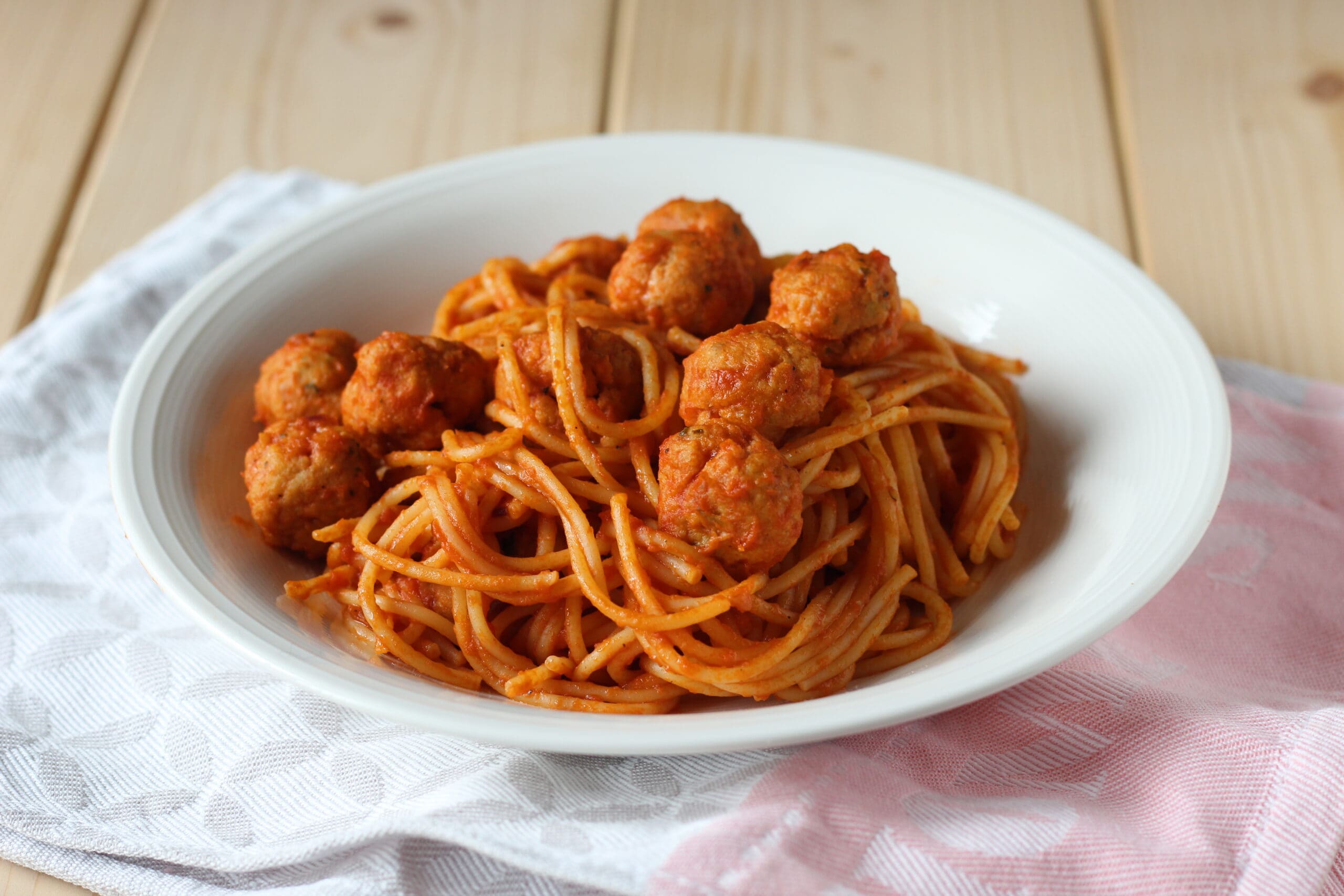 Spaghetti met kalkoenballetjes