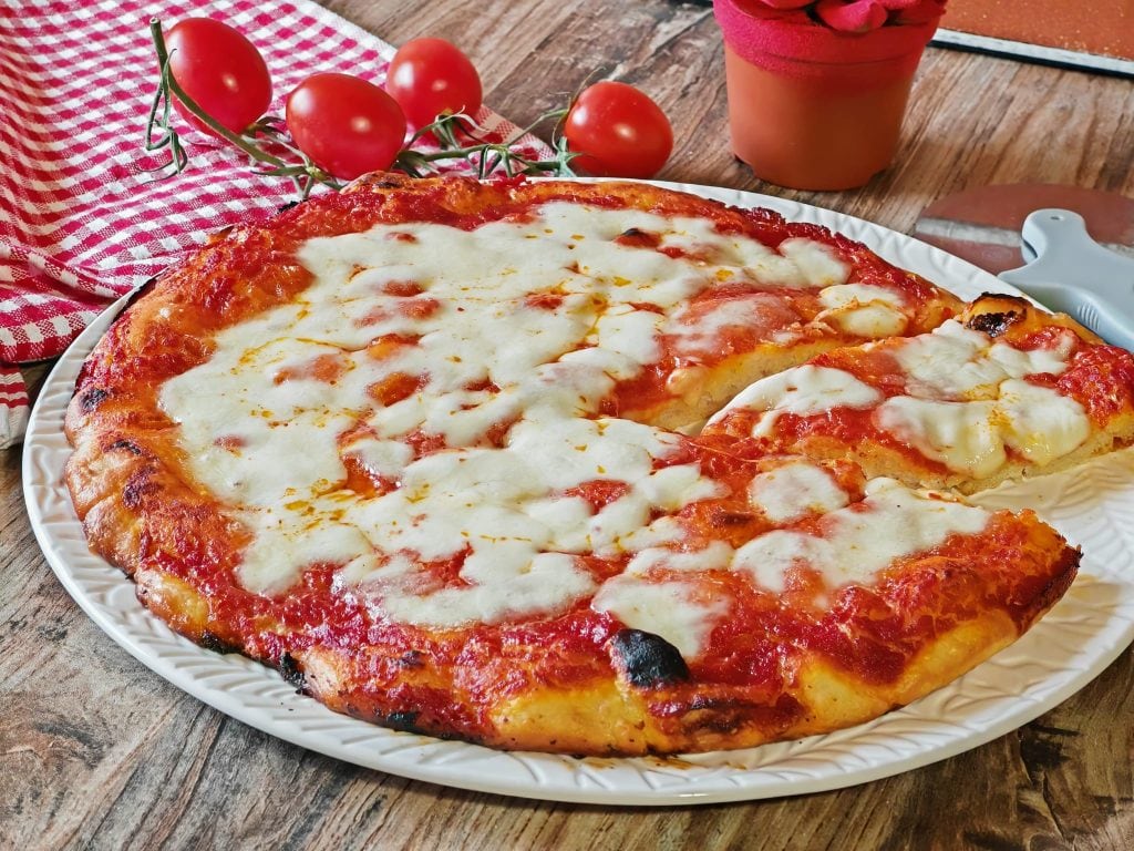 Zachte pizza zonder deeg