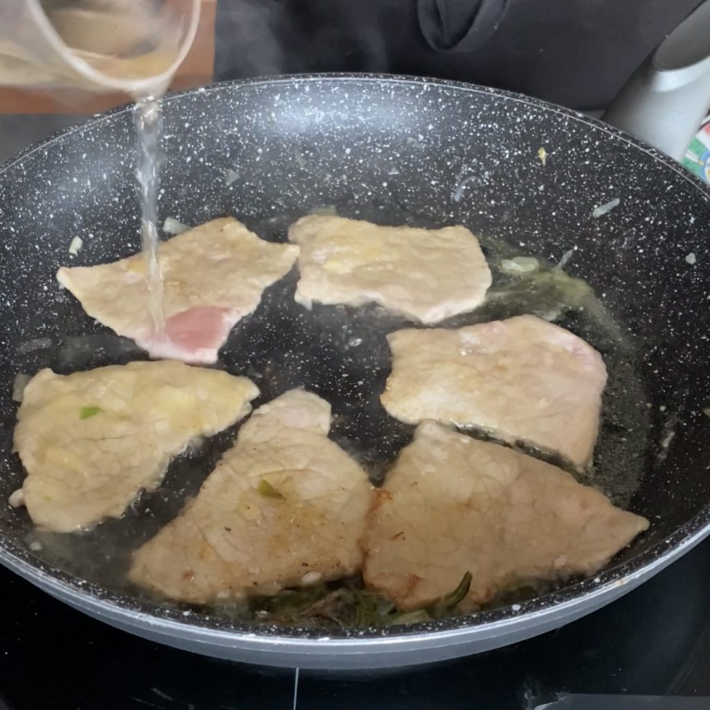 Kalfshaasjes met asperges