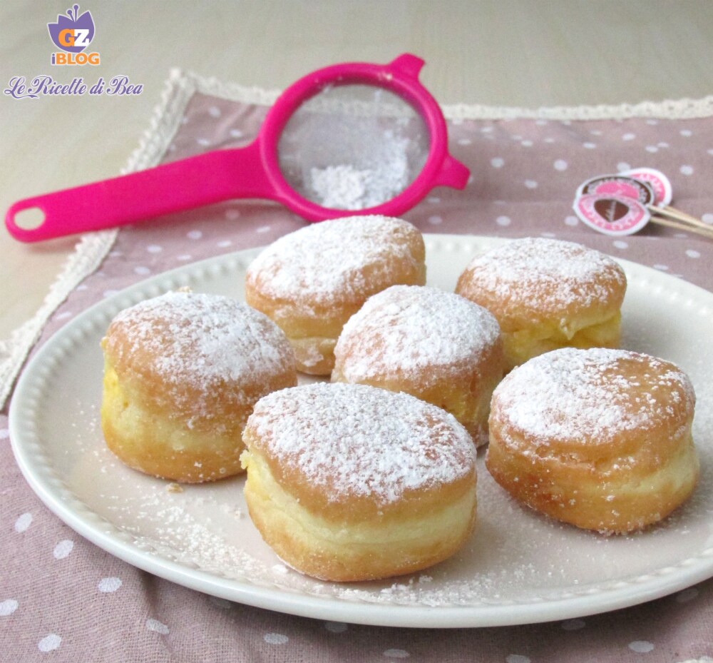 Krapfen of Bomboloni met room