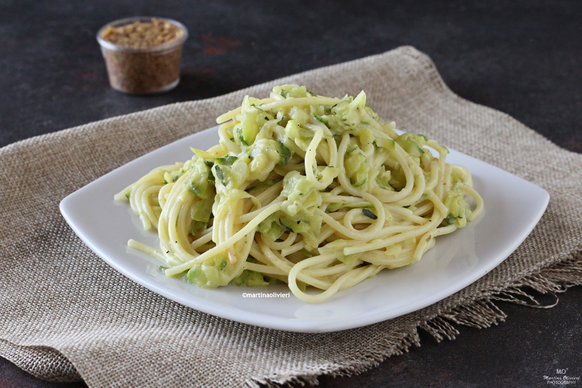Pasta met courgettes en kokosroom