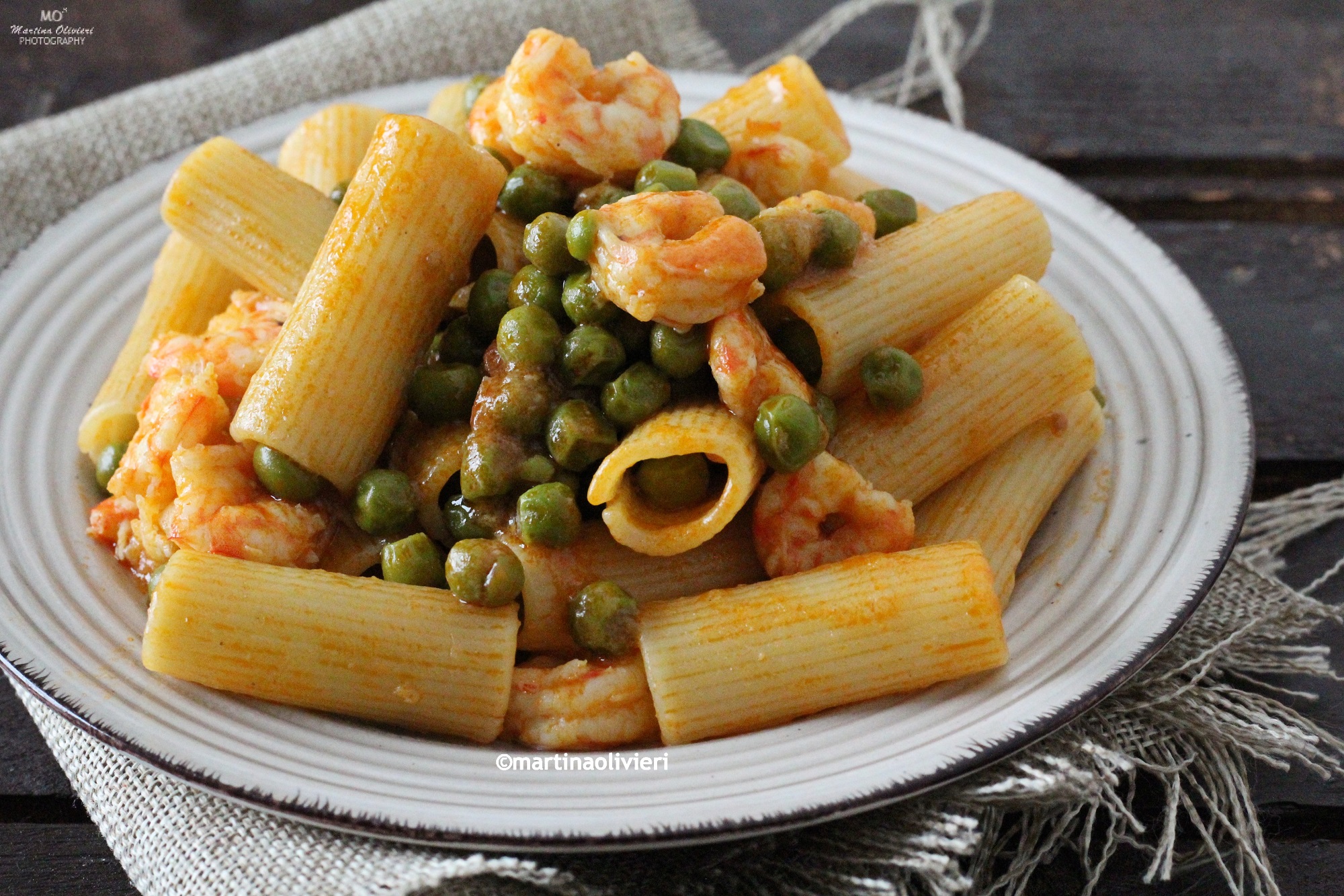 Pasta met garnalen en erwten