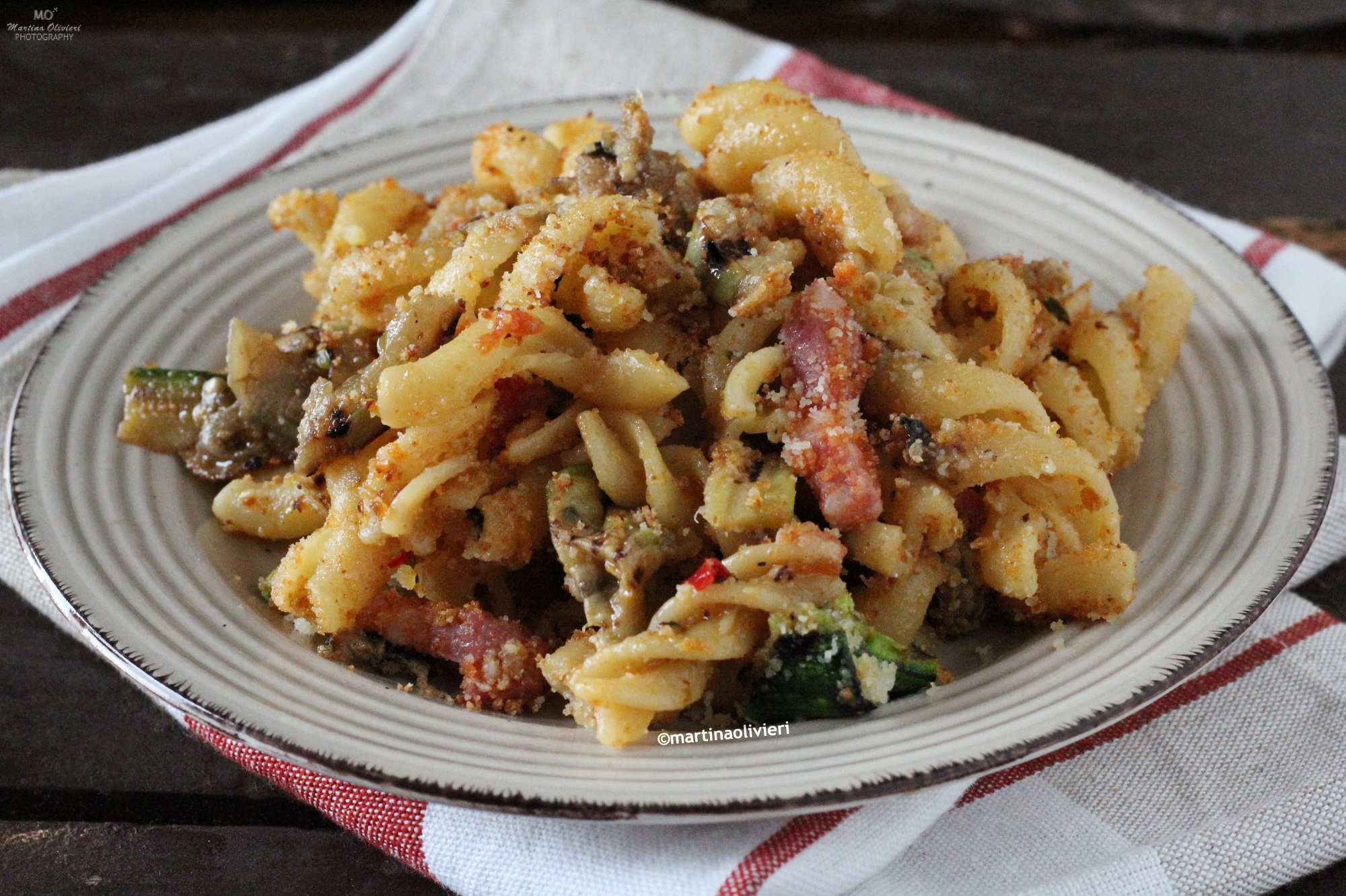 Pasta met spek en gegrilde groenten