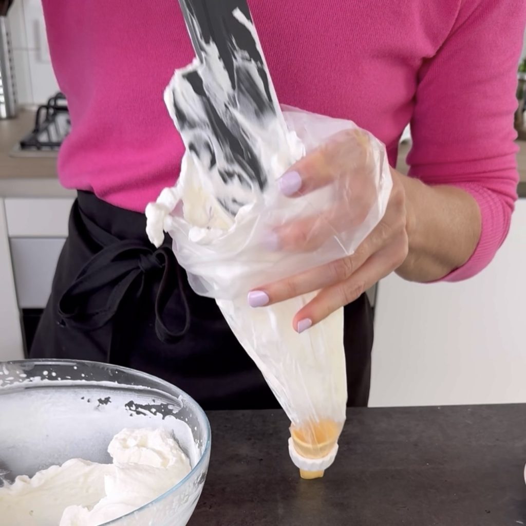 Savoiardi en aardbei dessertjes