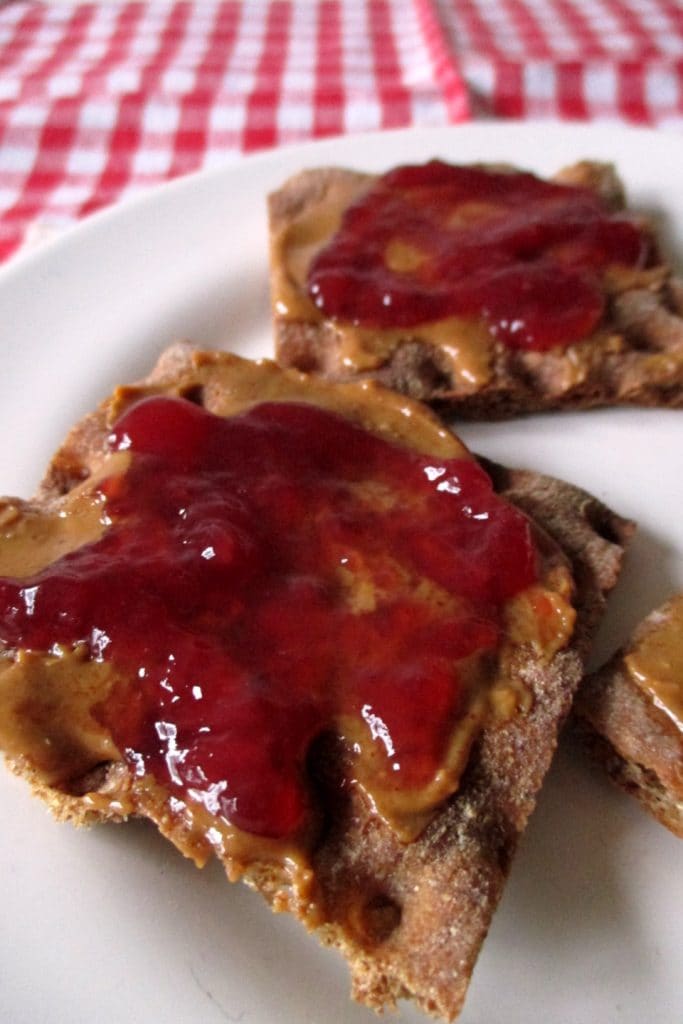 Sneetjes met pindakaas en jam, Eet zonder Buik