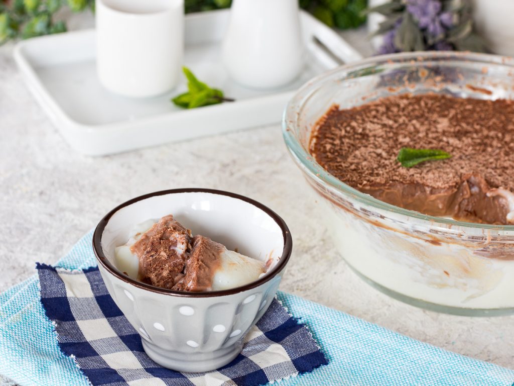 Tweekleurige pudding vanille en chocolade