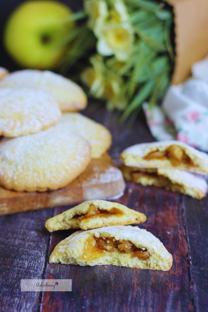 gevulde koekjes met appel en jam met zachte kern