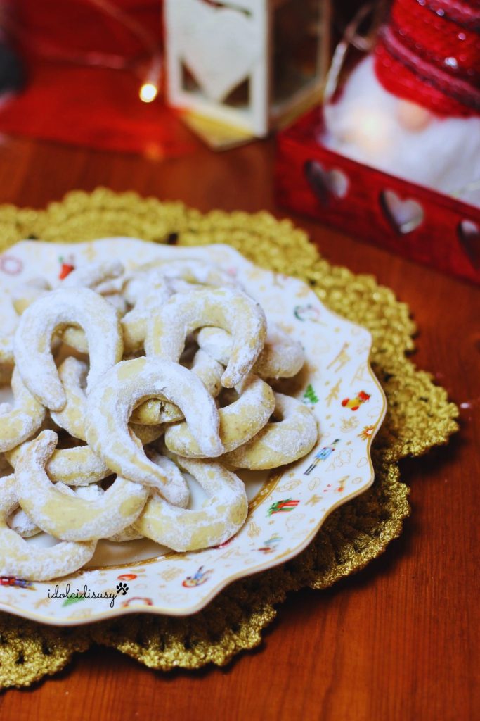 vanillekipferl Oostenrijkse kerstkoekjes met amandelen en vanille