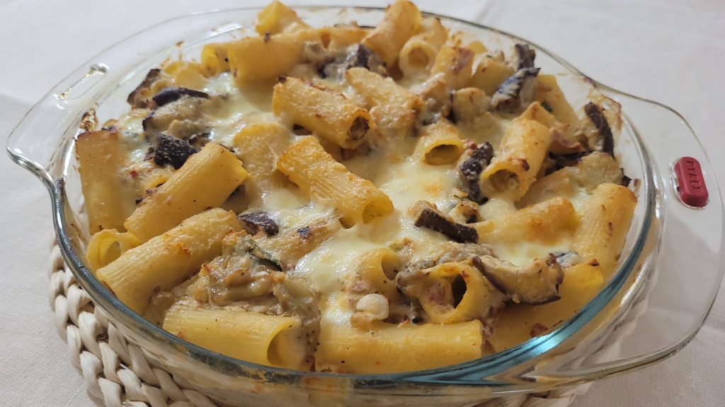 Rigatoni met Aubergine en Ricotta in de Airfryer