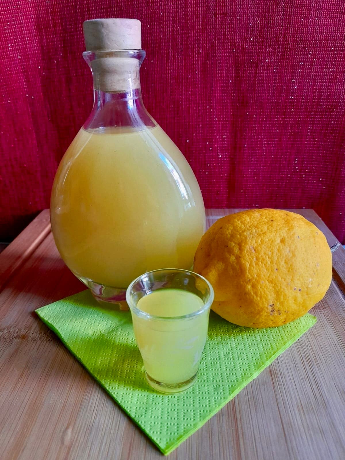 Zelfgemaakte Limoncello met slechts 3 ingrediënten