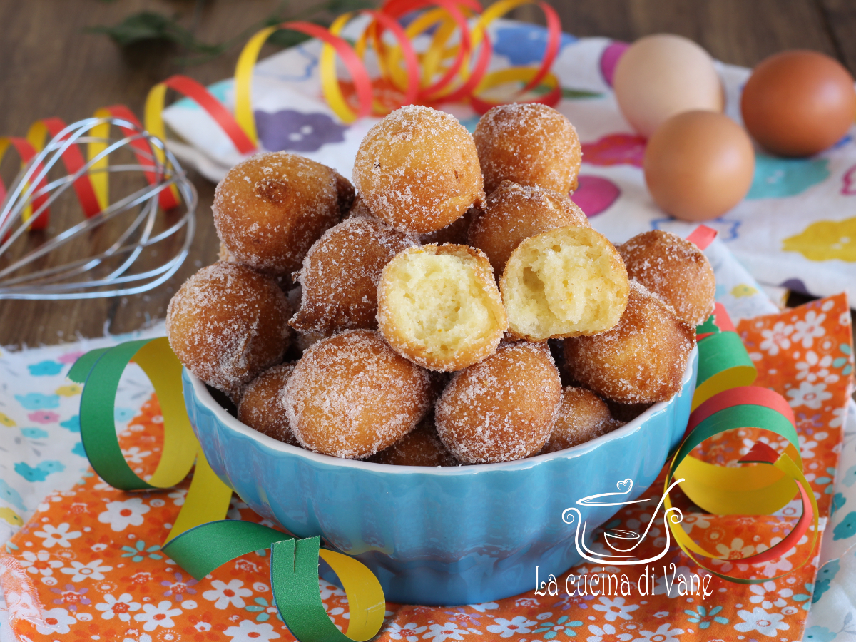 CASTAGNOLE MET MASCARPONE